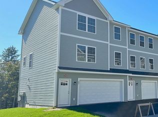 24A Ada Dr, Nottingham, NH 03290