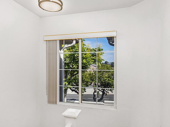 5th image of 10118 Wateridge Cir