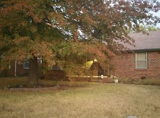 804 S Drury Ln, Wichita, KS 67207