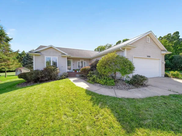 1406 Adams St, Dansville, MI 48819
