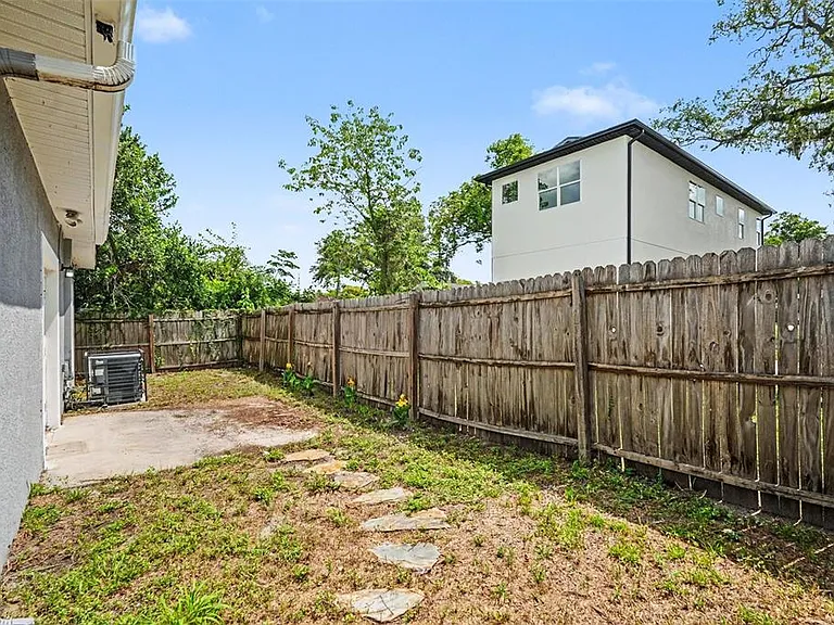 8301 N Marks St — Photo 26