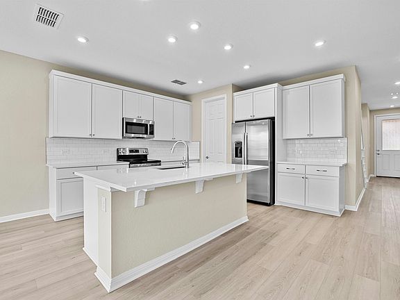 5th image of 124 Jasmine Lane