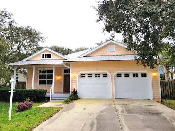 805 E 1st Ave, New Smyrna Beach, FL 32169