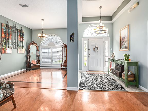 5th image of 188 Bilbao Dr