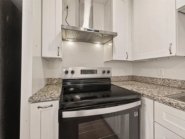7436 Abilene St — Photo 12