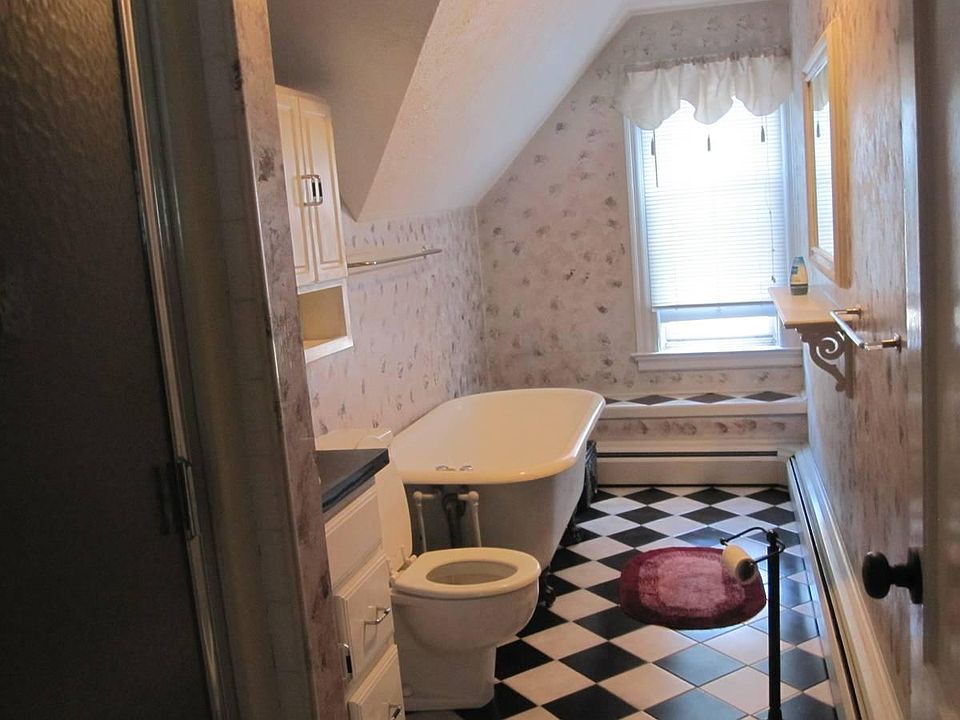 bathroom with shower and claw foot tub.....great bathing!