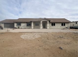 8787 Shantung Rd, Lucerne Valley, CA 92356