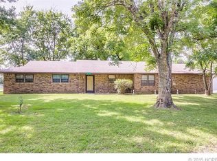 413 E Walnut Ave, Copan, OK 74022