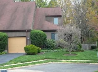 10 Rebecca Ct, Ewing, NJ 08628