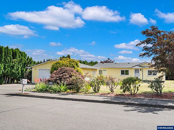2nd image of 1544 Woodland Ave