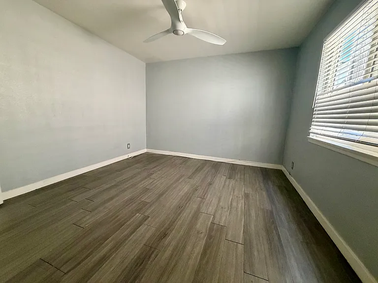 611 Walnut Ave #5 — Photo 14