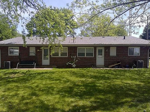 3rd image of 413 Fairview Ave