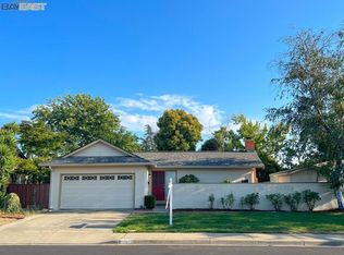 571 Cedar Dr, Livermore, CA