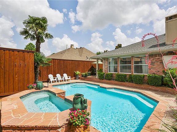 2nd image of 10816 Dry Creek Ln