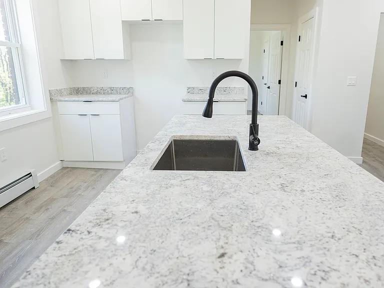 208 Magnolia St — Photo 4