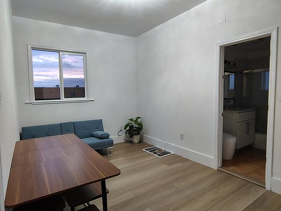 3rd image of 120 Parkview Ave #B