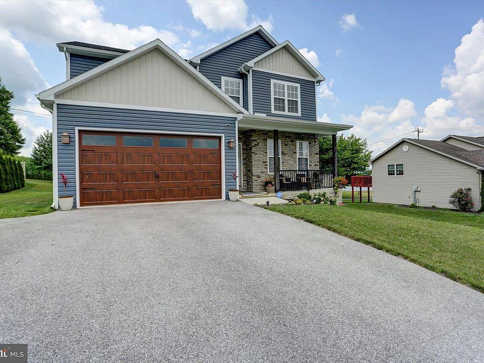 300 Feather Dr Shippensburg Pa 17257 Zillow