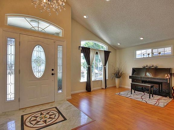 4th image of 2323 Darnell Ct