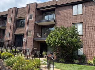 52 Oakridge Dr, Langhorne, PA 19047