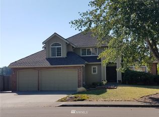 15217 103rd Ave NE, Bothell, WA 98011