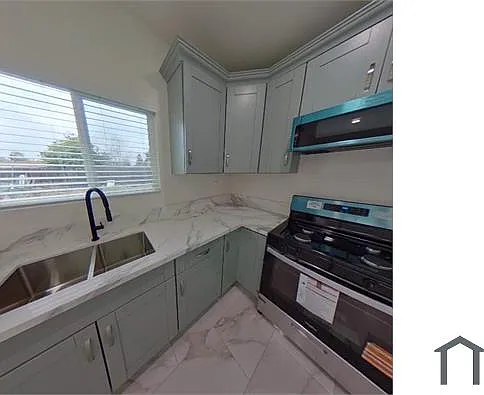 2 bed, 600 sqft, $2,500 — Photo 2