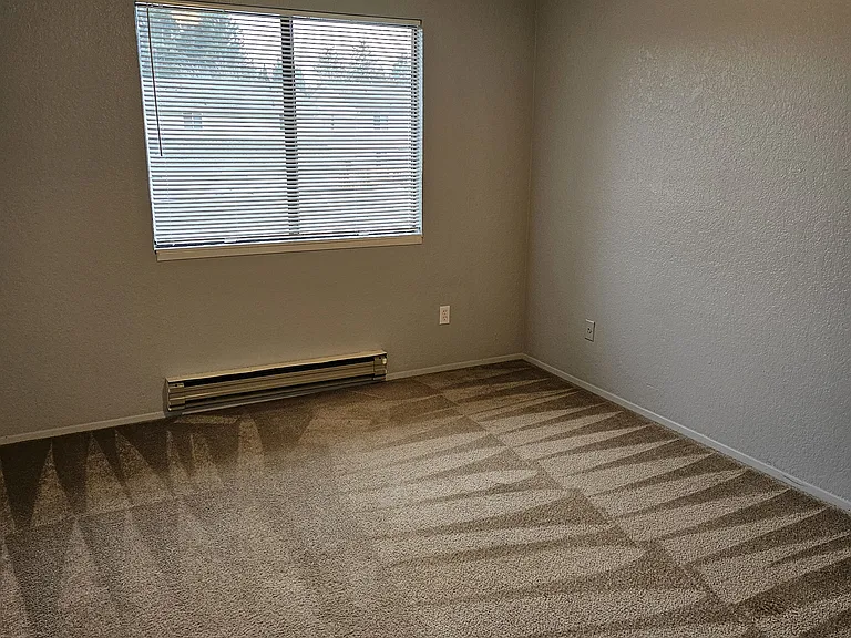 2830 D Pl SE #D — Photo 7