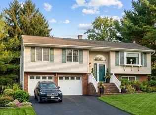 7 Brewster Rd, Monroe, NY 10950