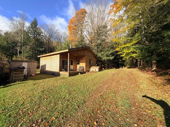 63 Idle Acres Ln, Clarendon, PA 16313