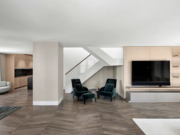 49 Chambers Street image 5 of 34