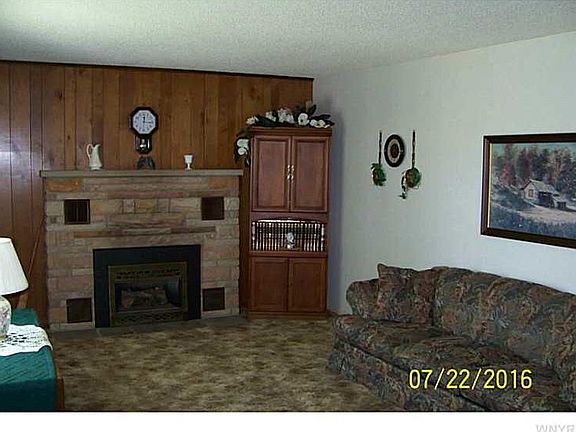 3rd image of 111 Bristol St