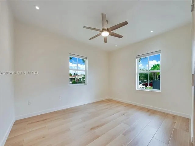 6356 SW 14th St — Photo 6