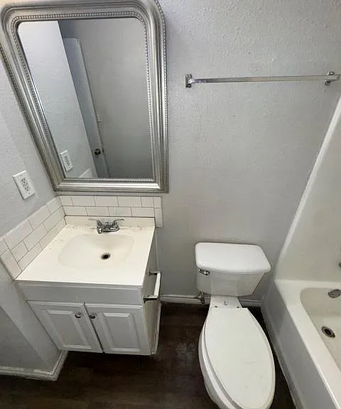 830 W Hutchins Pl #3 — Photo 10