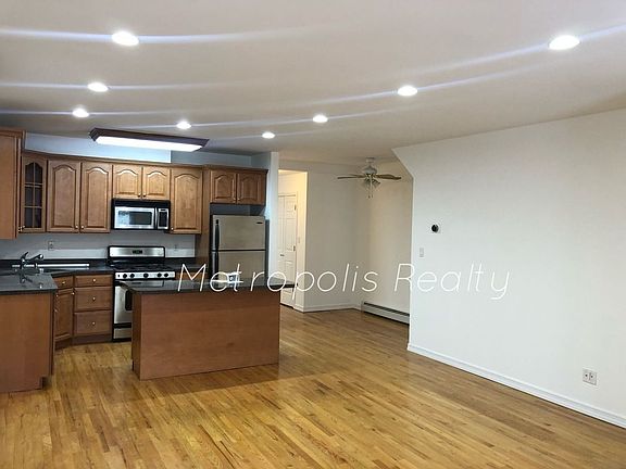 3rd image of 23-56 27th St #2