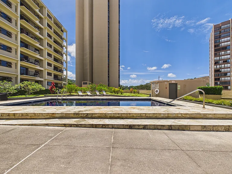2101 Nuuanu Ave #I1806 — Photo 34