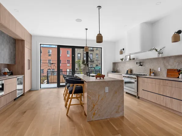 12 Pilling Street image 1 of 15