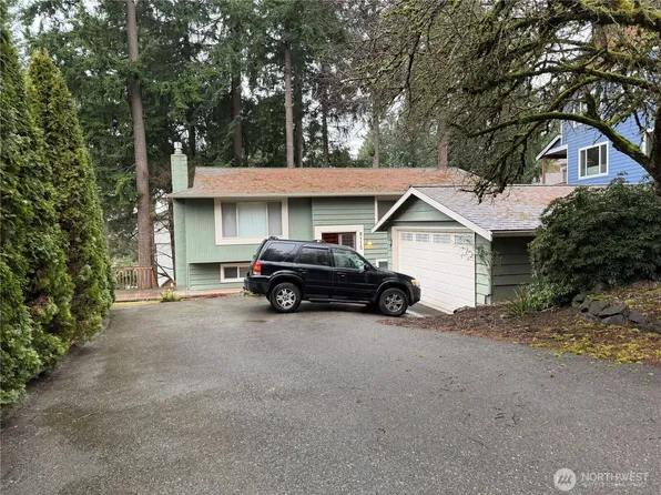 8115 172nd Avenue NE, Redmond, WA 98052