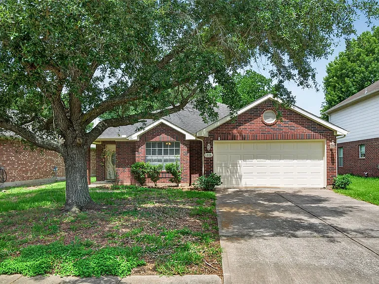 1208 Cambay Dr — Photo 1