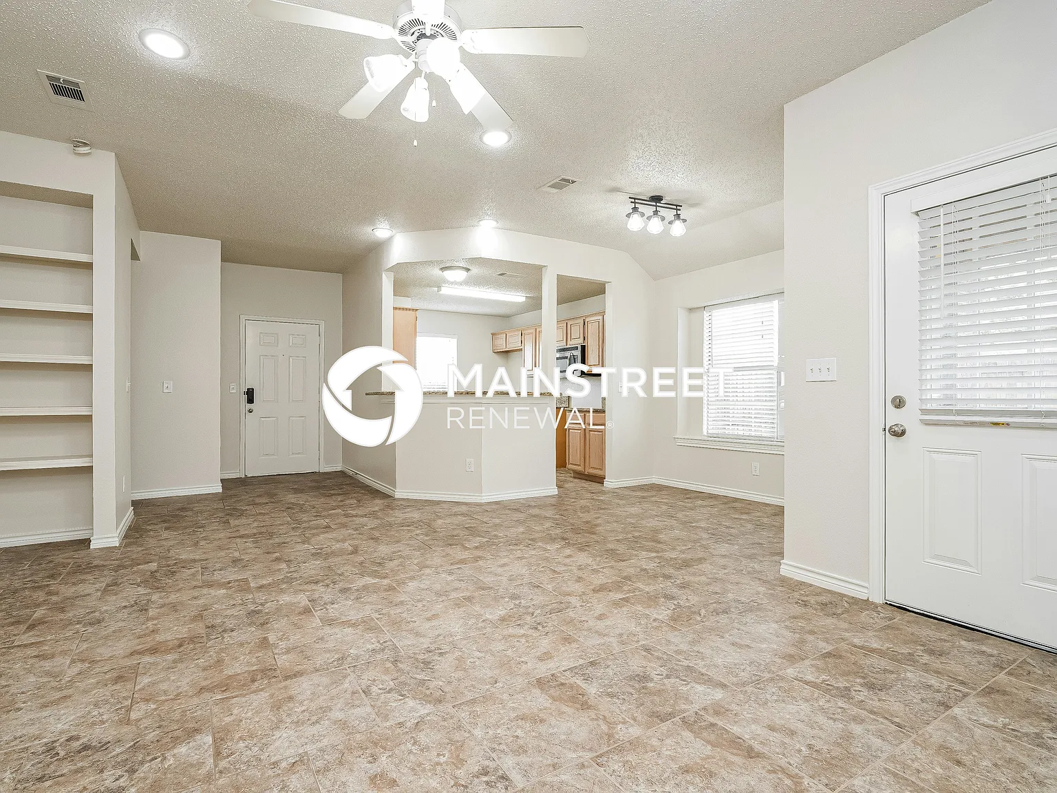 1401 Mallard Dr — Photo 3