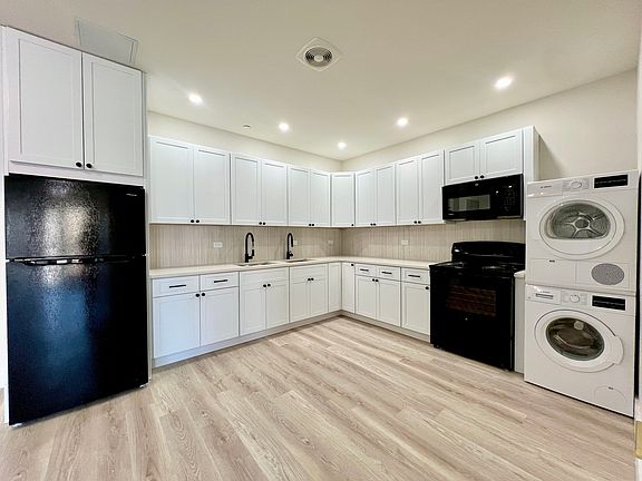 3rd image of 950 Bedford Ave #5E