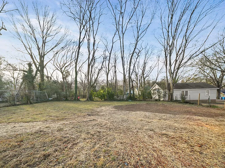 1703 Lowder St — Photo 33