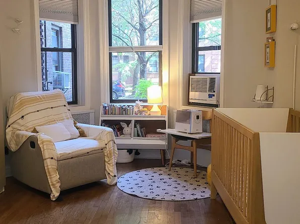 84-12 35th Ave APT 1B, Jackson Heights, NY 11372