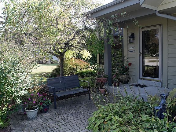 Brick paver walk way