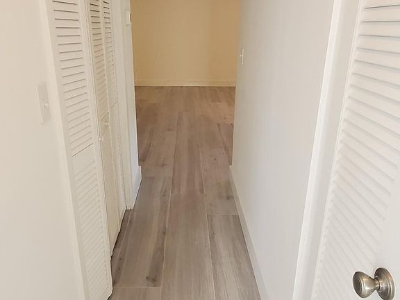 5th image of 2755 NE 28th Ave APT E5