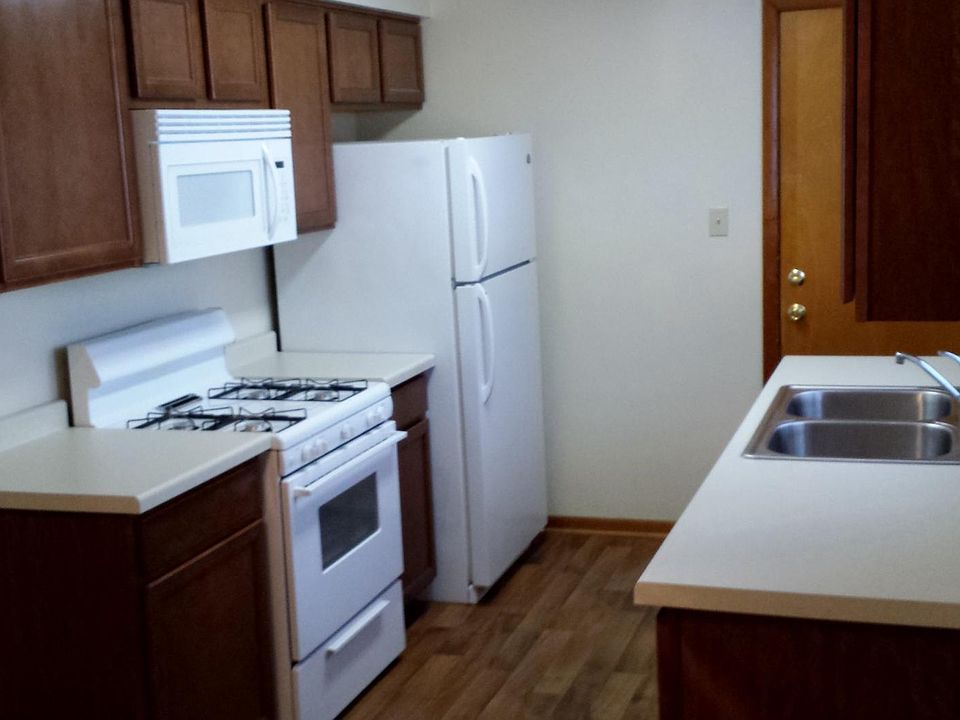 1st image of 420 Bethel Dr