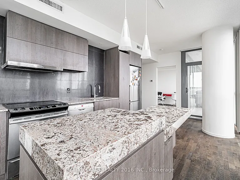 101 Charles St E #4106 — Photo 7