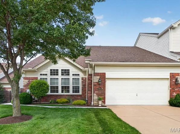 318 Solar Terrace Ct, Chesterfield, MO 63017