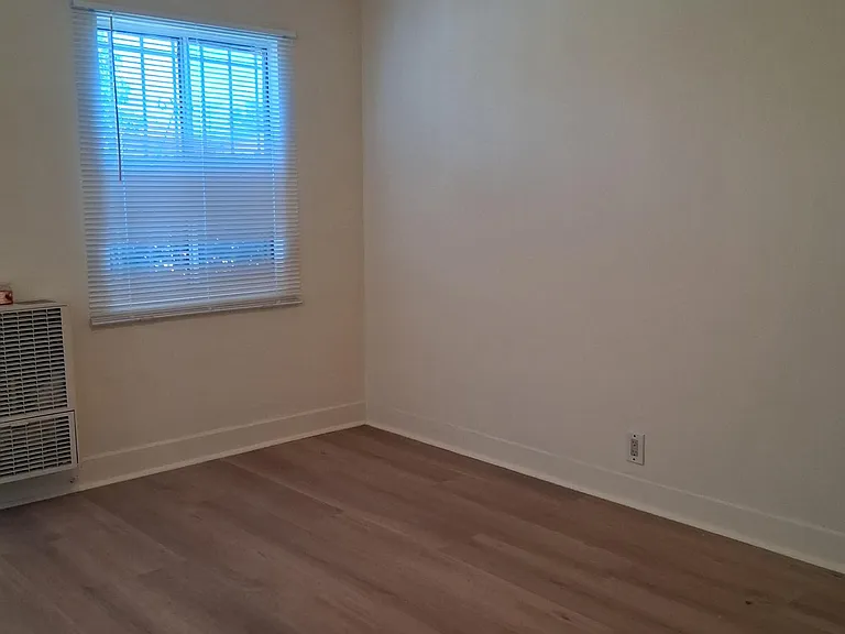 5005 Wall St #5005 — Photo 5