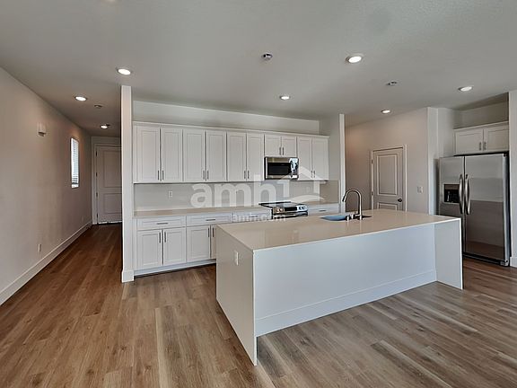 5th image of 7919 Banquero Ct