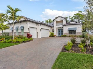 16257 Verilyn Cir, Naples, FL 34110