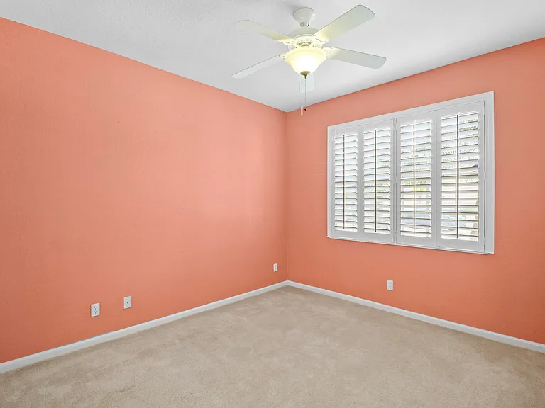 1196 SE Fleming Way — Photo 26